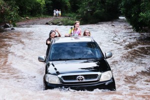 Truck making it in Honduras 2015